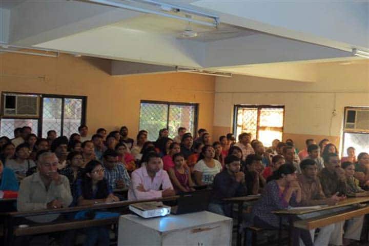 Faculty of Commerce campus in Ahmedabad, Gujarat, India — photo 6