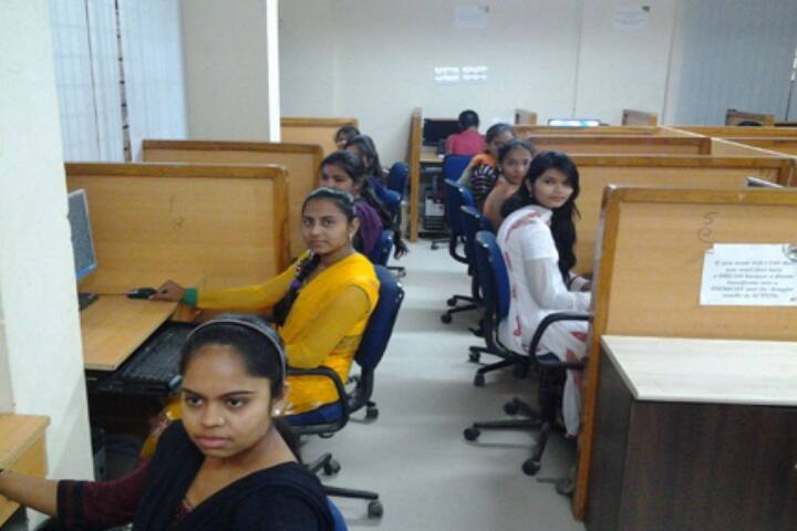 Government Commerce College campus in Gandhinagar, Gujarat, India — photo 3