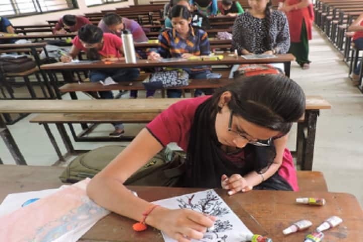 Government Commerce College campus in Gandhinagar, Gujarat, India — photo 5