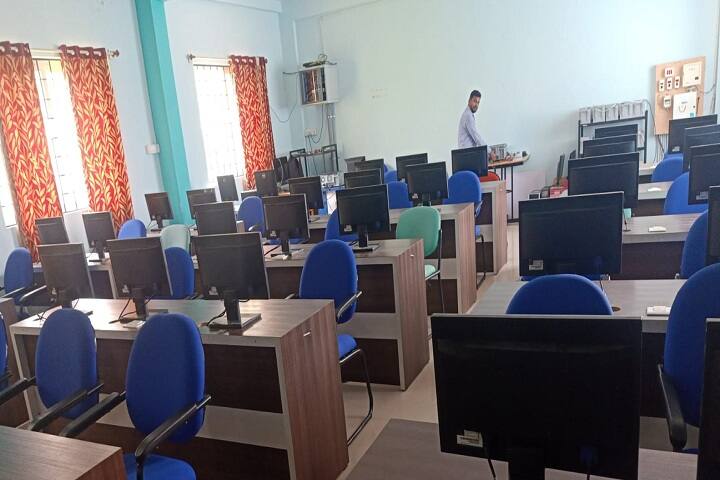 MIT Pharmacy College campus in Mandya, Karnataka, India — photo 2