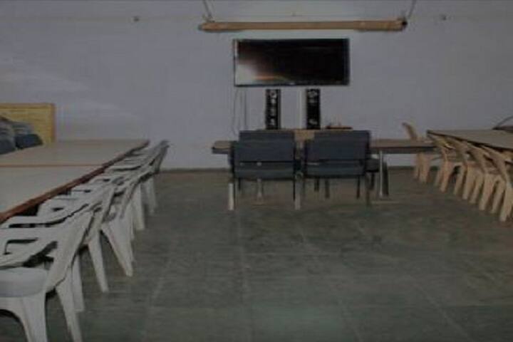 Smt PNR Shah Mahila Arts and Commerce College campus in Bhavnagar, Gujarat, India — photo 2