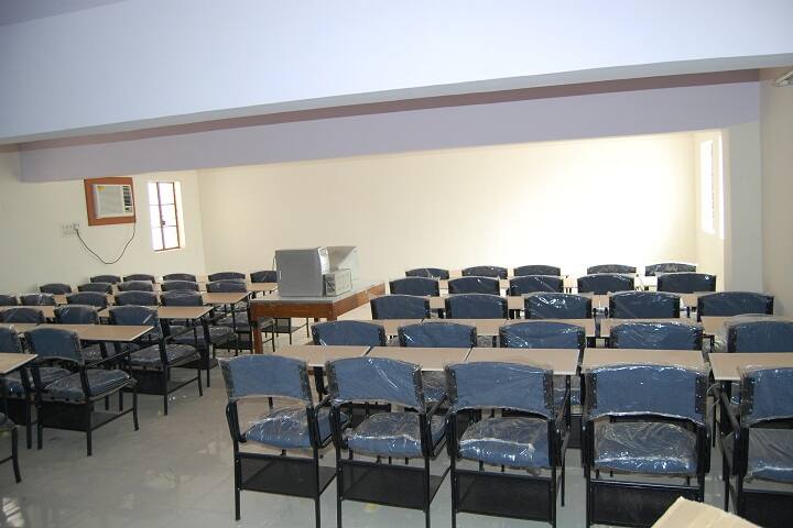 Shri GK and CK Bosamia Arts and Commerce college campus in Jetpur, Gujarat, India — photo 6