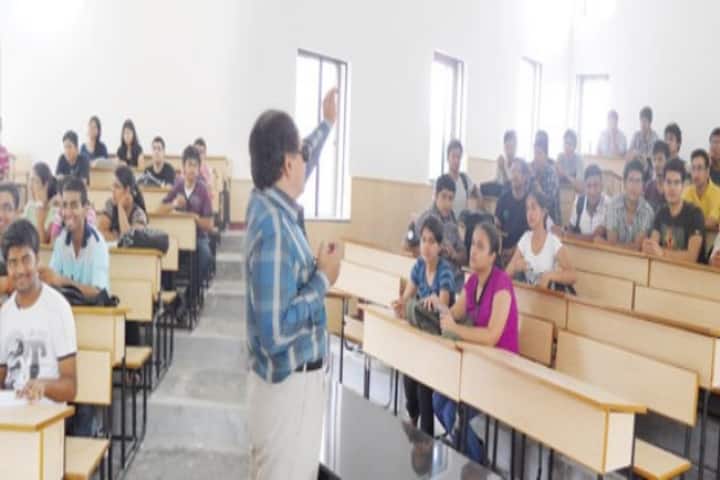Shaheed Bhagat Singh College campus in New Delhi, Delhi, India — photo 2