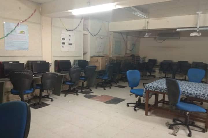 H and HB Kotak Institute of Science campus in Rajkot, Gujarat, India — photo 5