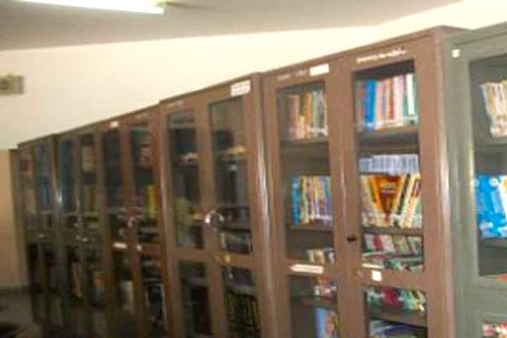 Smt KSN Kansagara Mahila College campus in Rajkot, Gujarat, India — photo 3