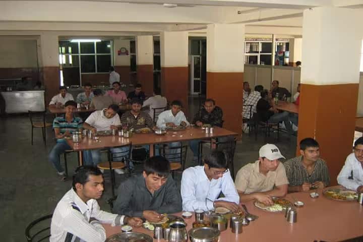 Swami Keshvanand Institute of Pharmacy campus in Bikaner, Rajasthan, India — photo 6