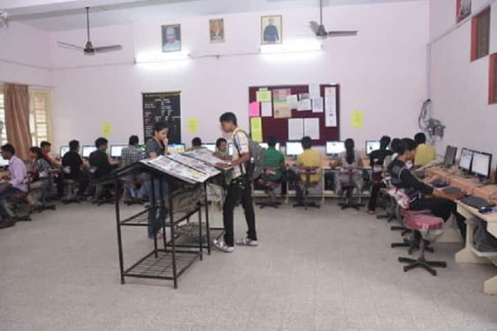 SPB English Medium College of Commerce campus in Surat, Gujarat, India — photo 2