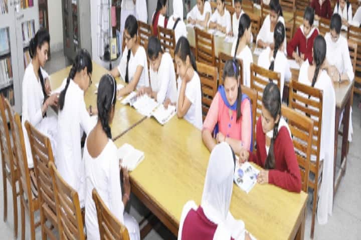 Hindu Kanya College campus in Kapurthala, Punjab, India — photo 3
