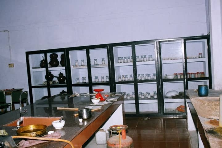 Vaidyaratnam Ayurveda College campus in Thrissur, Kerala, India — photo 6