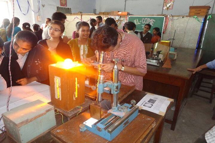 Maharshi Dayanand Science College campus in Porbandar, Gujarat, India — photo 2