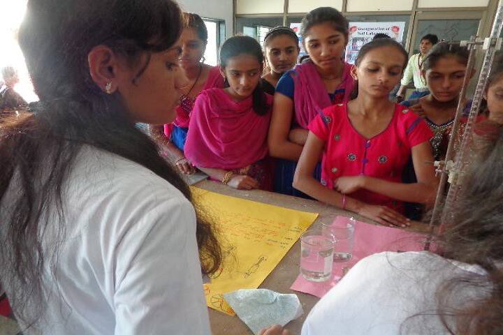 Maharshi Dayanand Science College campus in Porbandar, Gujarat, India — photo 3