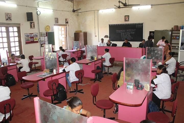 Samaldas Arts College campus in Bhavnagar, Gujarat, India — photo 4