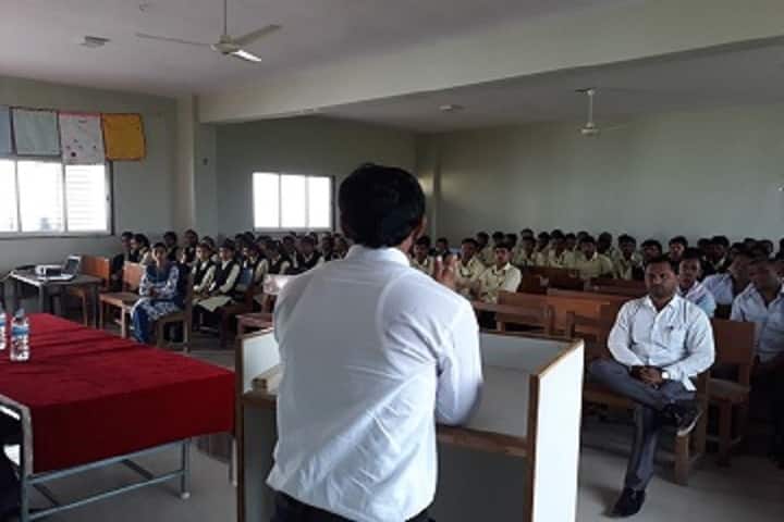 Dr RN Lahoti Institute of Pharmacy campus in Sultanpur, Uttar Pradesh, India — photo 3