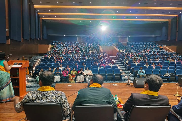 Biswa Bangla Biswabidyalay campus in Birbhum, West Bengal, India — photo 3