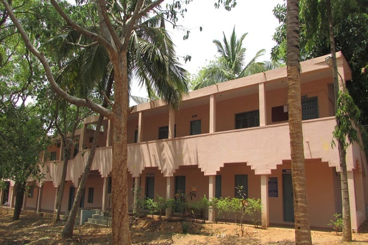 Sri Kuvempu First Grade College campus in Channapatna, Karnataka, India — photo 1