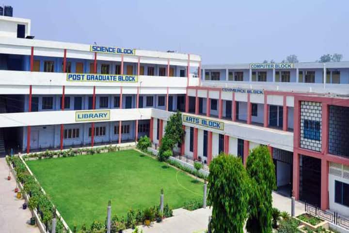 Guru Nanak Khalsa College, Karnal campus in Karnal, Haryana, India