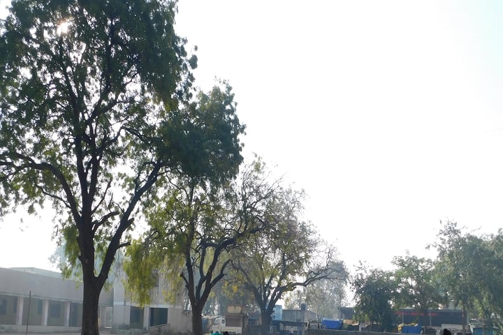 MP Arts and MH Commerce College for Women campus in Ahmedabad, Gujarat, India — photo 2