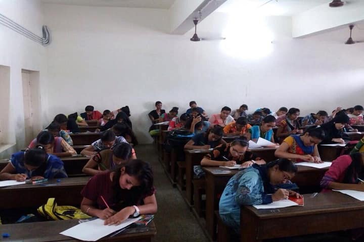 MP Arts and MH Commerce College for Women campus in Ahmedabad, Gujarat, India — photo 3