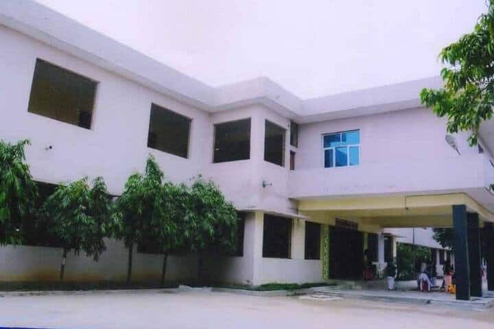 Mihir Bhoj Girls Degree College campus in Dadri, Uttar Pradesh, India — photo 2