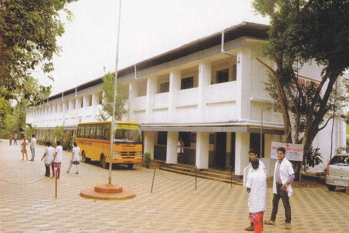 Dr Padiar Homoeopathic Medical College campus in Ernakulam, Kerala, India — photo 1