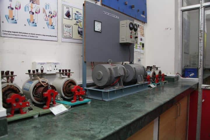 Western India Institute of Aeronautics campus in Ahmedabad, Gujarat, India — photo 3
