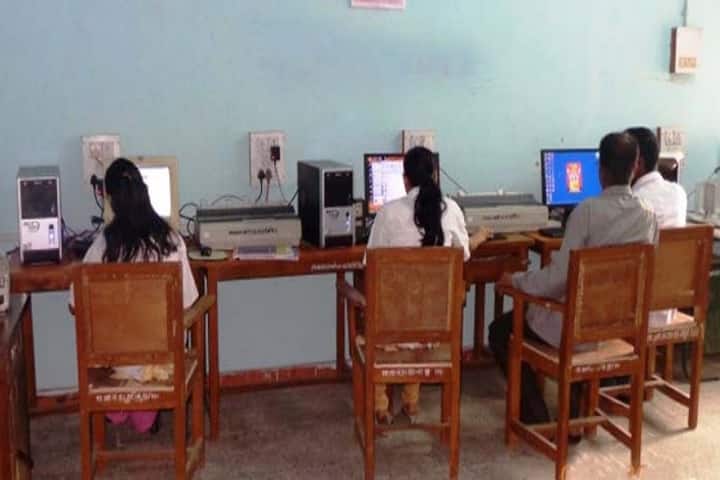 Government Ayurvedic College and Hospital campus in Osmanabad, Maharashtra, India — photo 2
