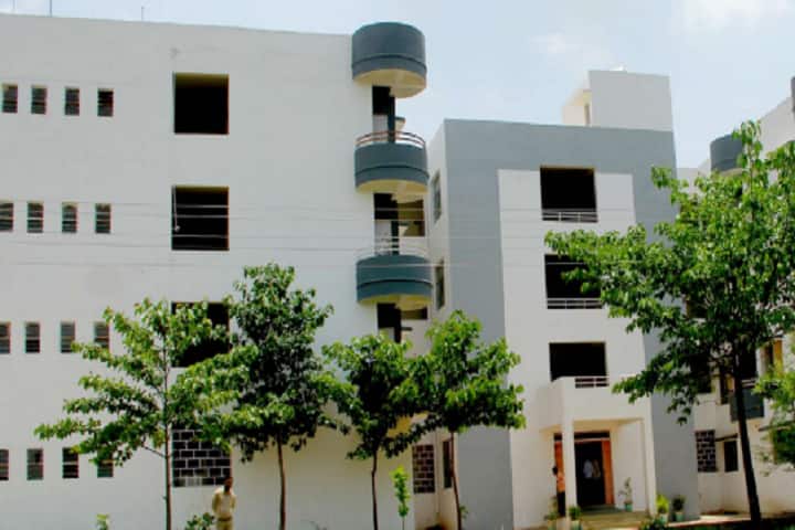 Madhyanchal Professional University campus in Bhopal, Madhya Pradesh, India — photo 6
