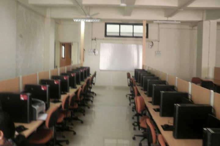 SBS Erandwane campus in Pune, Maharashtra, India — photo 5