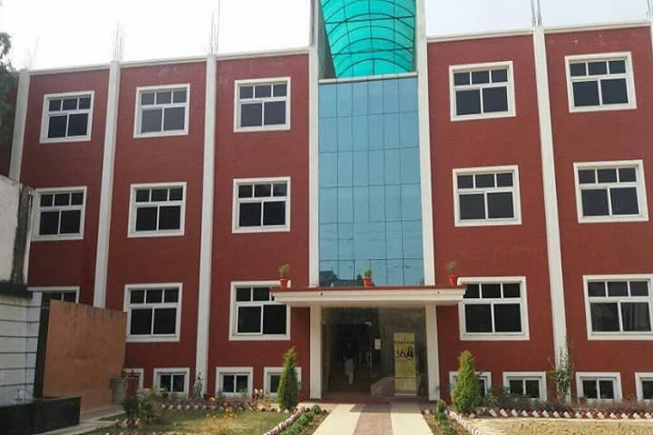 City Girls College campus in Lucknow, Uttar Pradesh, India — photo 1