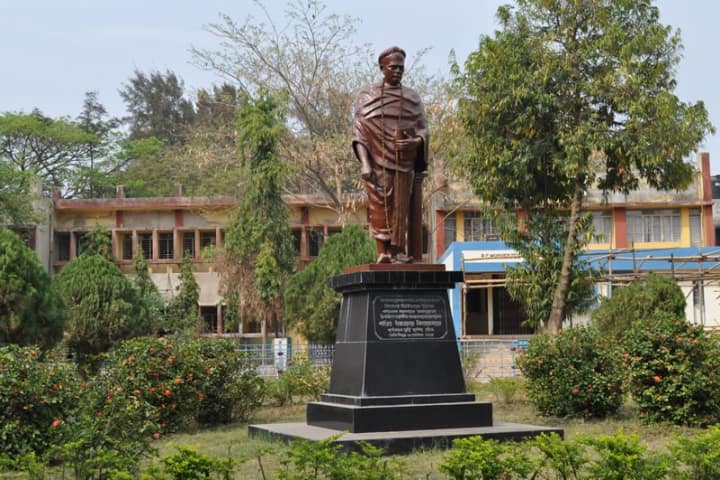 Vidyasagar University campus in Medinipur, West Bengal, India — photo 4
