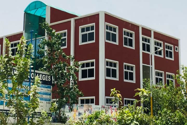 City Womens College campus in Lucknow, Uttar Pradesh, India — photo 2
