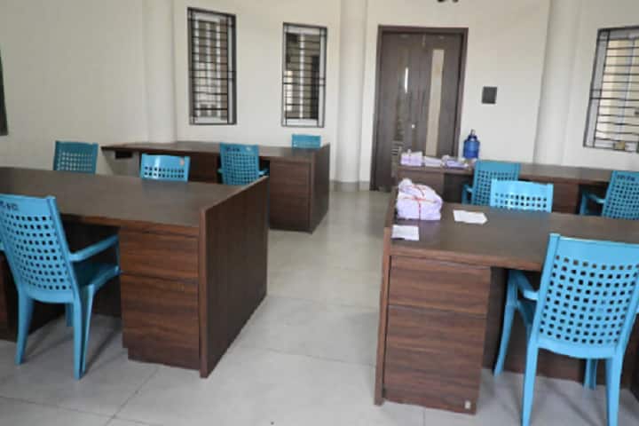 Royal Palace Degree College campus in Bagalkot, Karnataka, India — photo 5