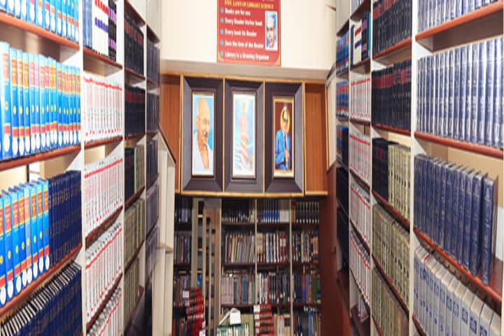 SPM Law College campus in Bangalore, Karnataka, India — photo 4