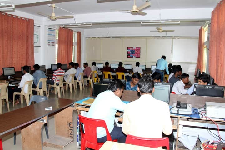 MDA Institute of Polytechnic campus in Latur, Maharashtra, India — photo 4