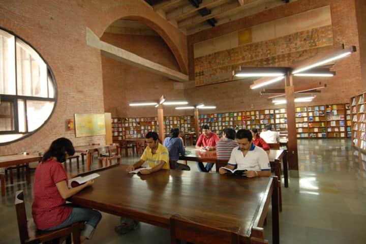 IIM Ahmedabad (IIMA) campus in Ahmedabad, Gujarat, India — photo 5