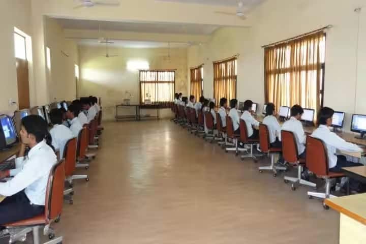 Milestone Institute of Professional Studies campus in Ghaziabad, Uttar Pradesh, India — photo 3
