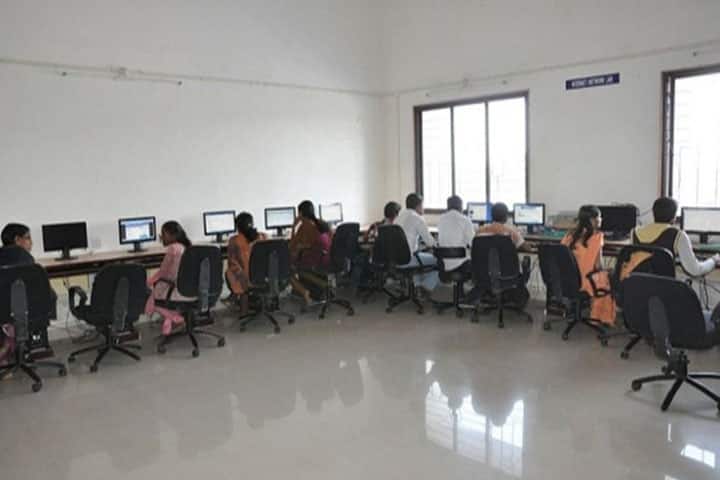 Swami Vivekanand Institute of Technology campus in Solapur, Maharashtra, India — photo 5