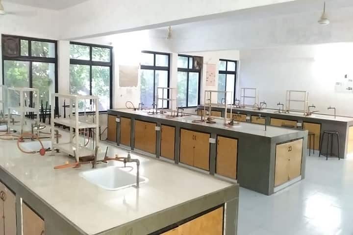 LJ Institute of Pharmacy campus in Ahmedabad, Gujarat, India — photo 2