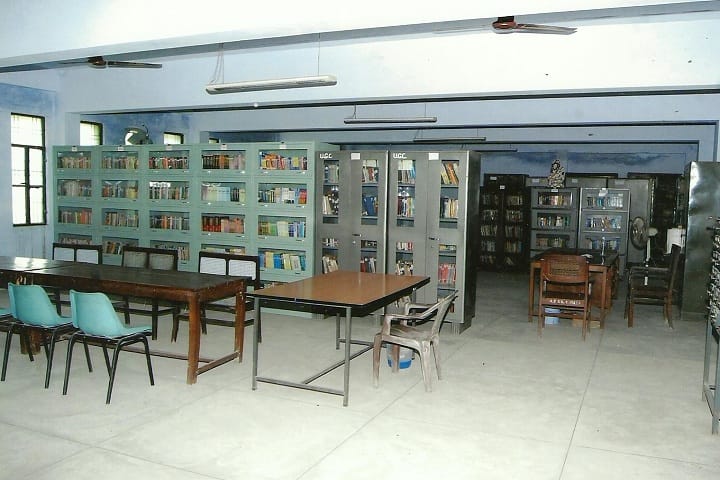 AP Sen Memorial Girls PG College campus in Lucknow, Uttar Pradesh, India — photo 3