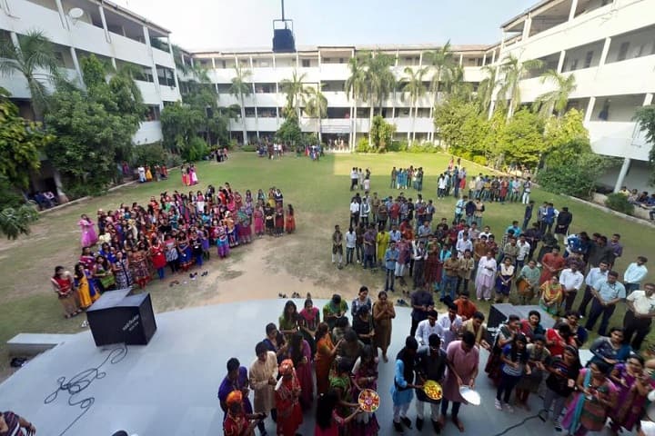 Bholabhai Patel College of Computer Studies campus in Gandhinagar, Gujarat, India — photo 5