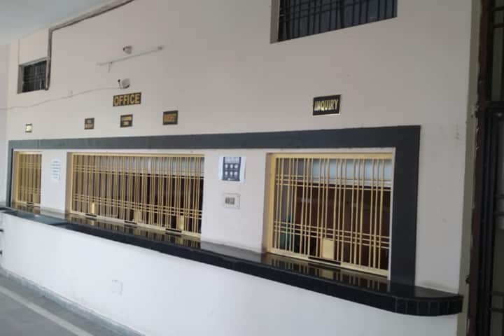 Lucknow Degree College campus in Lucknow, Uttar Pradesh, India — photo 3