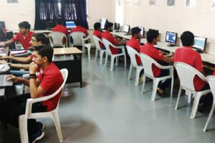 RK University campus in Rajkot, Gujarat, India — photo 5