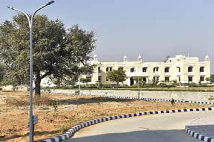 St Xavier's College campus in Jaipur, Rajasthan, India — photo 1