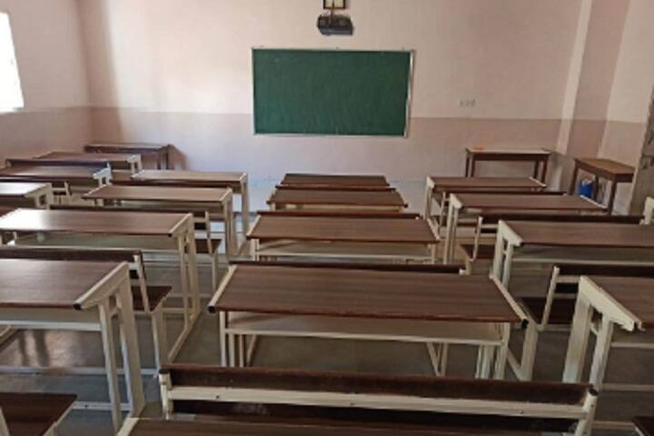 Rukmadevi Pannalal Laddha Maheshwari College campus in Indore, Madhya Pradesh, India — photo 3