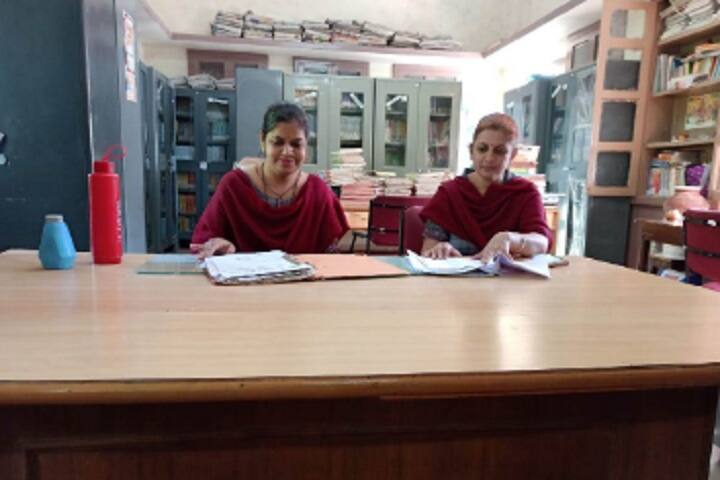 Rukmadevi Pannalal Laddha Maheshwari College campus in Indore, Madhya Pradesh, India — photo 4