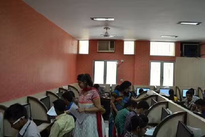 The Calcutta Anglo Gujarati College campus in Kolkata, West Bengal, India — photo 4