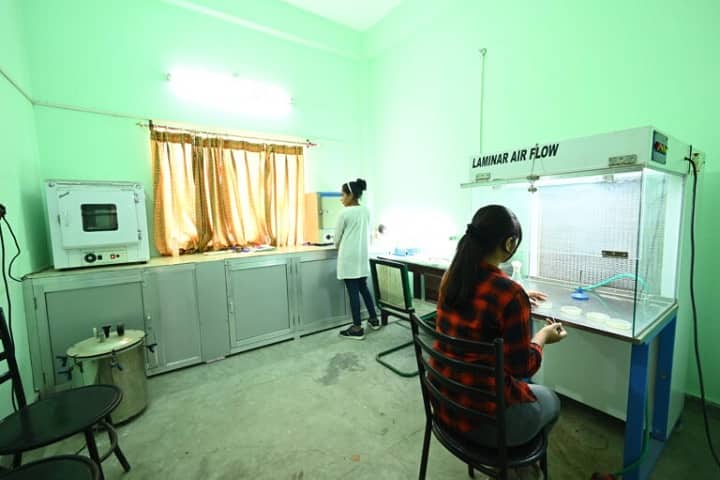 Rajat Girls Degree College campus in Lucknow, Uttar Pradesh, India — photo 6