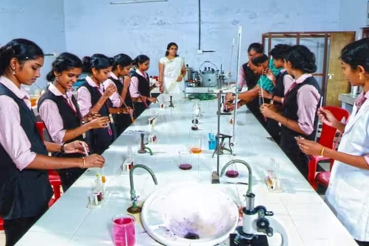 Sree Narayana Guru Memorial Arts and Science College campus in Thuravoor Thekku, Kerala, India — photo 5