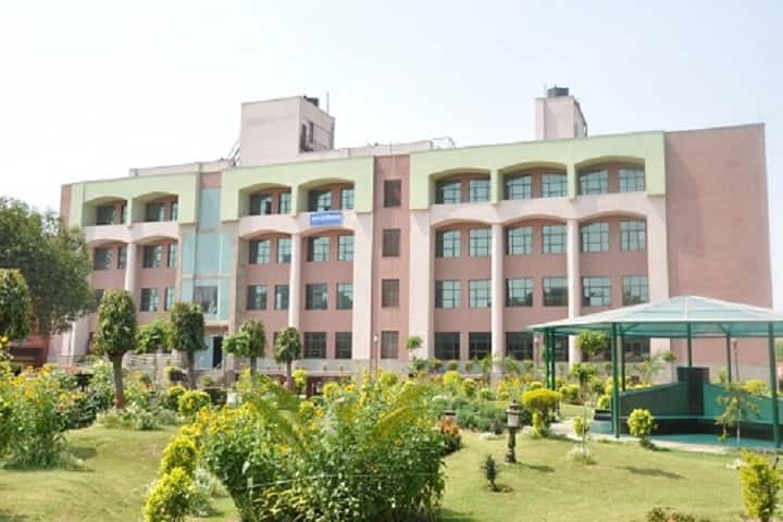 Shri Lal Bahadur Shastri National Sanskrit University campus in New Delhi, Delhi, India — photo 2