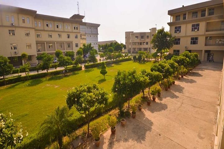 Advanced Institute of Pharmacy campus in Aurangabad, Haryana, India — photo 2